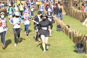 BIB: 4306, 8311, 831, 8309
                            <button type="button" onclick="openModal(15988068)" class="btn btn-primary btn-sm float-right btn-popup" data-toggle="modal" data-target=".modal-high-quality">
                        <i class="fas fa-shopping-cart"></i> Add to Cart
                    </button>
                                            <button type="button" onclick="isThisMe(15988068, true)" class="btn btn-success btn-sm float-right btn-popup btn-isme hidden" data-toggle="tooltip" data-placement="bottom" title="นี่คือรูปของคุณใช่ไหม คลิกที่นี่เพื่อเอาเข้าอัลบั้ม">
                        <i class="fas fa-plus"></i> Add to album
                    </button>
                    <button type="button" onclick="isThisMe(15988068, false)" class="btn btn-warning btn-sm float-right btn-popup btn-isnotme hidden">
                        <i class="fas fa-ban"></i> Remove from album
                    </button>