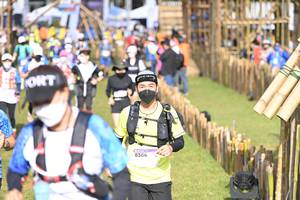 BIB: , 010, 8364
                            <button type="button" onclick="openModal(15988063)" class="btn btn-primary btn-sm float-right btn-popup" data-toggle="modal" data-target=".modal-high-quality">
                        <i class="fas fa-shopping-cart"></i> Add to Cart
                    </button>
                                            <button type="button" onclick="isThisMe(15988063, true)" class="btn btn-success btn-sm float-right btn-popup btn-isme hidden" data-toggle="tooltip" data-placement="bottom" title="นี่คือรูปของคุณใช่ไหม คลิกที่นี่เพื่อเอาเข้าอัลบั้ม">
                        <i class="fas fa-plus"></i> Add to album
                    </button>
                    <button type="button" onclick="isThisMe(15988063, false)" class="btn btn-warning btn-sm float-right btn-popup btn-isnotme hidden">
                        <i class="fas fa-ban"></i> Remove from album
                    </button>