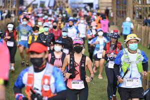 BIB: 8063, 8062, 8018
                            <button type="button" onclick="openModal(15988036)" class="btn btn-primary btn-sm float-right btn-popup" data-toggle="modal" data-target=".modal-high-quality">
                        <i class="fas fa-shopping-cart"></i> Add to Cart
                    </button>
                                            <button type="button" onclick="isThisMe(15988036, true)" class="btn btn-success btn-sm float-right btn-popup btn-isme hidden" data-toggle="tooltip" data-placement="bottom" title="นี่คือรูปของคุณใช่ไหม คลิกที่นี่เพื่อเอาเข้าอัลบั้ม">
                        <i class="fas fa-plus"></i> Add to album
                    </button>
                    <button type="button" onclick="isThisMe(15988036, false)" class="btn btn-warning btn-sm float-right btn-popup btn-isnotme hidden">
                        <i class="fas fa-ban"></i> Remove from album
                    </button>