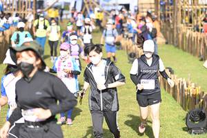 BIB: 8308
                            <button type="button" onclick="openModal(15988071)" class="btn btn-primary btn-sm float-right btn-popup" data-toggle="modal" data-target=".modal-high-quality">
                        <i class="fas fa-shopping-cart"></i> Add to Cart
                    </button>
                                            <button type="button" onclick="isThisMe(15988071, true)" class="btn btn-success btn-sm float-right btn-popup btn-isme hidden" data-toggle="tooltip" data-placement="bottom" title="นี่คือรูปของคุณใช่ไหม คลิกที่นี่เพื่อเอาเข้าอัลบั้ม">
                        <i class="fas fa-plus"></i> Add to album
                    </button>
                    <button type="button" onclick="isThisMe(15988071, false)" class="btn btn-warning btn-sm float-right btn-popup btn-isnotme hidden">
                        <i class="fas fa-ban"></i> Remove from album
                    </button>