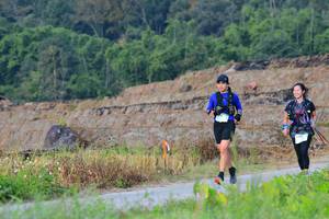 BIB: 1610, 1190
                            <button type="button" onclick="openModal(15911655)" class="btn btn-primary btn-sm float-right btn-popup" data-toggle="modal" data-target=".modal-high-quality">
                        <i class="fas fa-shopping-cart"></i> Add to Cart
                    </button>
                                            <button type="button" onclick="isThisMe(15911655, true)" class="btn btn-success btn-sm float-right btn-popup btn-isme hidden" data-toggle="tooltip" data-placement="bottom" title="นี่คือรูปของคุณใช่ไหม คลิกที่นี่เพื่อเอาเข้าอัลบั้ม">
                        <i class="fas fa-plus"></i> Add to album
                    </button>
                    <button type="button" onclick="isThisMe(15911655, false)" class="btn btn-warning btn-sm float-right btn-popup btn-isnotme hidden">
                        <i class="fas fa-ban"></i> Remove from album
                    </button>