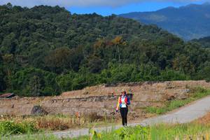 BIB: 1609
                            <button type="button" onclick="openModal(15912151)" class="btn btn-primary btn-sm float-right btn-popup" data-toggle="modal" data-target=".modal-high-quality">
                        <i class="fas fa-shopping-cart"></i> Add to Cart
                    </button>
                                            <button type="button" onclick="isThisMe(15912151, true)" class="btn btn-success btn-sm float-right btn-popup btn-isme hidden" data-toggle="tooltip" data-placement="bottom" title="นี่คือรูปของคุณใช่ไหม คลิกที่นี่เพื่อเอาเข้าอัลบั้ม">
                        <i class="fas fa-plus"></i> Add to album
                    </button>
                    <button type="button" onclick="isThisMe(15912151, false)" class="btn btn-warning btn-sm float-right btn-popup btn-isnotme hidden">
                        <i class="fas fa-ban"></i> Remove from album
                    </button>