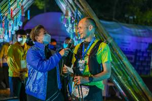 BIB: , 168, 7500, 062, 325, 4122, 1669
                            <button type="button" onclick="openModal(16004437)" class="btn btn-primary btn-sm float-right btn-popup" data-toggle="modal" data-target=".modal-high-quality">
                        <i class="fas fa-shopping-cart"></i> Add to Cart
                    </button>
                                            <button type="button" onclick="isThisMe(16004437, true)" class="btn btn-success btn-sm float-right btn-popup btn-isme hidden" data-toggle="tooltip" data-placement="bottom" title="นี่คือรูปของคุณใช่ไหม คลิกที่นี่เพื่อเอาเข้าอัลบั้ม">
                        <i class="fas fa-plus"></i> Add to album
                    </button>
                    <button type="button" onclick="isThisMe(16004437, false)" class="btn btn-warning btn-sm float-right btn-popup btn-isnotme hidden">
                        <i class="fas fa-ban"></i> Remove from album
                    </button>