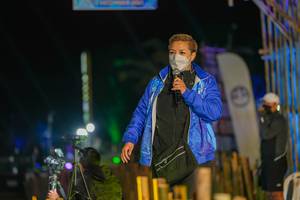 BIB: 0000
                            <button type="button" onclick="openModal(16003557)" class="btn btn-primary btn-sm float-right btn-popup" data-toggle="modal" data-target=".modal-high-quality">
                        <i class="fas fa-shopping-cart"></i> Add to Cart
                    </button>
                                            <button type="button" onclick="isThisMe(16003557, true)" class="btn btn-success btn-sm float-right btn-popup btn-isme hidden" data-toggle="tooltip" data-placement="bottom" title="นี่คือรูปของคุณใช่ไหม คลิกที่นี่เพื่อเอาเข้าอัลบั้ม">
                        <i class="fas fa-plus"></i> Add to album
                    </button>
                    <button type="button" onclick="isThisMe(16003557, false)" class="btn btn-warning btn-sm float-right btn-popup btn-isnotme hidden">
                        <i class="fas fa-ban"></i> Remove from album
                    </button>