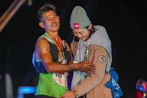 BIB: 102
                            <button type="button" onclick="openModal(16004432)" class="btn btn-primary btn-sm float-right btn-popup" data-toggle="modal" data-target=".modal-high-quality">
                        <i class="fas fa-shopping-cart"></i> Add to Cart
                    </button>
                                            <button type="button" onclick="isThisMe(16004432, true)" class="btn btn-success btn-sm float-right btn-popup btn-isme hidden" data-toggle="tooltip" data-placement="bottom" title="นี่คือรูปของคุณใช่ไหม คลิกที่นี่เพื่อเอาเข้าอัลบั้ม">
                        <i class="fas fa-plus"></i> Add to album
                    </button>
                    <button type="button" onclick="isThisMe(16004432, false)" class="btn btn-warning btn-sm float-right btn-popup btn-isnotme hidden">
                        <i class="fas fa-ban"></i> Remove from album
                    </button>