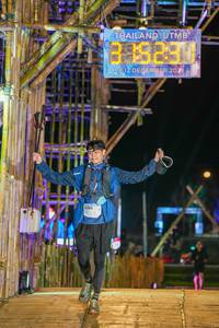 BIB: 2021, 3289
                            <button type="button" onclick="openModal(16003828)" class="btn btn-primary btn-sm float-right btn-popup" data-toggle="modal" data-target=".modal-high-quality">
                        <i class="fas fa-shopping-cart"></i> Add to Cart
                    </button>
                                            <button type="button" onclick="isThisMe(16003828, true)" class="btn btn-success btn-sm float-right btn-popup btn-isme hidden" data-toggle="tooltip" data-placement="bottom" title="นี่คือรูปของคุณใช่ไหม คลิกที่นี่เพื่อเอาเข้าอัลบั้ม">
                        <i class="fas fa-plus"></i> Add to album
                    </button>
                    <button type="button" onclick="isThisMe(16003828, false)" class="btn btn-warning btn-sm float-right btn-popup btn-isnotme hidden">
                        <i class="fas fa-ban"></i> Remove from album
                    </button>