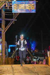 BIB: 1912, 2021, 3335
                            <button type="button" onclick="openModal(16003505)" class="btn btn-primary btn-sm float-right btn-popup" data-toggle="modal" data-target=".modal-high-quality">
                        <i class="fas fa-shopping-cart"></i> Add to Cart
                    </button>
                                            <button type="button" onclick="isThisMe(16003505, true)" class="btn btn-success btn-sm float-right btn-popup btn-isme hidden" data-toggle="tooltip" data-placement="bottom" title="นี่คือรูปของคุณใช่ไหม คลิกที่นี่เพื่อเอาเข้าอัลบั้ม">
                        <i class="fas fa-plus"></i> Add to album
                    </button>
                    <button type="button" onclick="isThisMe(16003505, false)" class="btn btn-warning btn-sm float-right btn-popup btn-isnotme hidden">
                        <i class="fas fa-ban"></i> Remove from album
                    </button>