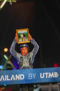 BIB: 90065
                            <button type="button" onclick="openModal(16004756)" class="btn btn-primary btn-sm float-right btn-popup" data-toggle="modal" data-target=".modal-high-quality">
                        <i class="fas fa-shopping-cart"></i> Add to Cart
                    </button>
                                            <button type="button" onclick="isThisMe(16004756, true)" class="btn btn-success btn-sm float-right btn-popup btn-isme hidden" data-toggle="tooltip" data-placement="bottom" title="นี่คือรูปของคุณใช่ไหม คลิกที่นี่เพื่อเอาเข้าอัลบั้ม">
                        <i class="fas fa-plus"></i> Add to album
                    </button>
                    <button type="button" onclick="isThisMe(16004756, false)" class="btn btn-warning btn-sm float-right btn-popup btn-isnotme hidden">
                        <i class="fas fa-ban"></i> Remove from album
                    </button>