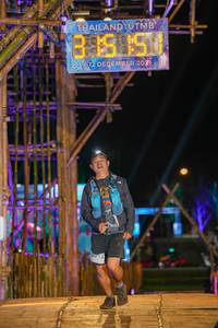 BIB: 202
                            <button type="button" onclick="openModal(16003749)" class="btn btn-primary btn-sm float-right btn-popup" data-toggle="modal" data-target=".modal-high-quality">
                        <i class="fas fa-shopping-cart"></i> Add to Cart
                    </button>
                                            <button type="button" onclick="isThisMe(16003749, true)" class="btn btn-success btn-sm float-right btn-popup btn-isme hidden" data-toggle="tooltip" data-placement="bottom" title="นี่คือรูปของคุณใช่ไหม คลิกที่นี่เพื่อเอาเข้าอัลบั้ม">
                        <i class="fas fa-plus"></i> Add to album
                    </button>
                    <button type="button" onclick="isThisMe(16003749, false)" class="btn btn-warning btn-sm float-right btn-popup btn-isnotme hidden">
                        <i class="fas fa-ban"></i> Remove from album
                    </button>