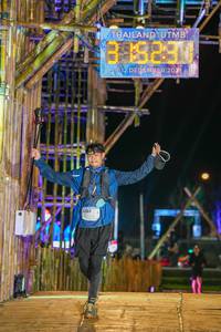 BIB: 202, 3289
                            <button type="button" onclick="openModal(16003818)" class="btn btn-primary btn-sm float-right btn-popup" data-toggle="modal" data-target=".modal-high-quality">
                        <i class="fas fa-shopping-cart"></i> Add to Cart
                    </button>
                                            <button type="button" onclick="isThisMe(16003818, true)" class="btn btn-success btn-sm float-right btn-popup btn-isme hidden" data-toggle="tooltip" data-placement="bottom" title="นี่คือรูปของคุณใช่ไหม คลิกที่นี่เพื่อเอาเข้าอัลบั้ม">
                        <i class="fas fa-plus"></i> Add to album
                    </button>
                    <button type="button" onclick="isThisMe(16003818, false)" class="btn btn-warning btn-sm float-right btn-popup btn-isnotme hidden">
                        <i class="fas fa-ban"></i> Remove from album
                    </button>