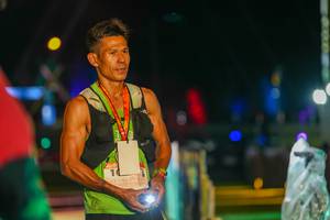 BIB: 72001
                            <button type="button" onclick="openModal(16004293)" class="btn btn-primary btn-sm float-right btn-popup" data-toggle="modal" data-target=".modal-high-quality">
                        <i class="fas fa-shopping-cart"></i> Add to Cart
                    </button>
                                            <button type="button" onclick="isThisMe(16004293, true)" class="btn btn-success btn-sm float-right btn-popup btn-isme hidden" data-toggle="tooltip" data-placement="bottom" title="นี่คือรูปของคุณใช่ไหม คลิกที่นี่เพื่อเอาเข้าอัลบั้ม">
                        <i class="fas fa-plus"></i> Add to album
                    </button>
                    <button type="button" onclick="isThisMe(16004293, false)" class="btn btn-warning btn-sm float-right btn-popup btn-isnotme hidden">
                        <i class="fas fa-ban"></i> Remove from album
                    </button>