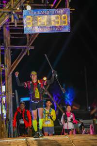 BIB: 189, 912, 2021, 3224, 3390, 
                            <button type="button" onclick="openModal(16003533)" class="btn btn-primary btn-sm float-right btn-popup" data-toggle="modal" data-target=".modal-high-quality">
                        <i class="fas fa-shopping-cart"></i> Add to Cart
                    </button>
                                            <button type="button" onclick="isThisMe(16003533, true)" class="btn btn-success btn-sm float-right btn-popup btn-isme hidden" data-toggle="tooltip" data-placement="bottom" title="นี่คือรูปของคุณใช่ไหม คลิกที่นี่เพื่อเอาเข้าอัลบั้ม">
                        <i class="fas fa-plus"></i> Add to album
                    </button>
                    <button type="button" onclick="isThisMe(16003533, false)" class="btn btn-warning btn-sm float-right btn-popup btn-isnotme hidden">
                        <i class="fas fa-ban"></i> Remove from album
                    </button>