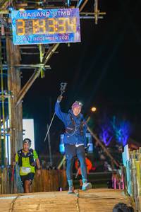 BIB: 2021, 3325
                            <button type="button" onclick="openModal(16003578)" class="btn btn-primary btn-sm float-right btn-popup" data-toggle="modal" data-target=".modal-high-quality">
                        <i class="fas fa-shopping-cart"></i> Add to Cart
                    </button>
                                            <button type="button" onclick="isThisMe(16003578, true)" class="btn btn-success btn-sm float-right btn-popup btn-isme hidden" data-toggle="tooltip" data-placement="bottom" title="นี่คือรูปของคุณใช่ไหม คลิกที่นี่เพื่อเอาเข้าอัลบั้ม">
                        <i class="fas fa-plus"></i> Add to album
                    </button>
                    <button type="button" onclick="isThisMe(16003578, false)" class="btn btn-warning btn-sm float-right btn-popup btn-isnotme hidden">
                        <i class="fas fa-ban"></i> Remove from album
                    </button>