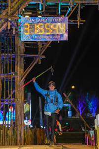 BIB: 3899, 202, 3565
                            <button type="button" onclick="openModal(16003904)" class="btn btn-primary btn-sm float-right btn-popup" data-toggle="modal" data-target=".modal-high-quality">
                        <i class="fas fa-shopping-cart"></i> Add to Cart
                    </button>
                                            <button type="button" onclick="isThisMe(16003904, true)" class="btn btn-success btn-sm float-right btn-popup btn-isme hidden" data-toggle="tooltip" data-placement="bottom" title="นี่คือรูปของคุณใช่ไหม คลิกที่นี่เพื่อเอาเข้าอัลบั้ม">
                        <i class="fas fa-plus"></i> Add to album
                    </button>
                    <button type="button" onclick="isThisMe(16003904, false)" class="btn btn-warning btn-sm float-right btn-popup btn-isnotme hidden">
                        <i class="fas fa-ban"></i> Remove from album
                    </button>