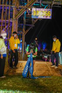 BIB: 912
                            <button type="button" onclick="openModal(16004524)" class="btn btn-primary btn-sm float-right btn-popup" data-toggle="modal" data-target=".modal-high-quality">
                        <i class="fas fa-shopping-cart"></i> Add to Cart
                    </button>
                                            <button type="button" onclick="isThisMe(16004524, true)" class="btn btn-success btn-sm float-right btn-popup btn-isme hidden" data-toggle="tooltip" data-placement="bottom" title="นี่คือรูปของคุณใช่ไหม คลิกที่นี่เพื่อเอาเข้าอัลบั้ม">
                        <i class="fas fa-plus"></i> Add to album
                    </button>
                    <button type="button" onclick="isThisMe(16004524, false)" class="btn btn-warning btn-sm float-right btn-popup btn-isnotme hidden">
                        <i class="fas fa-ban"></i> Remove from album
                    </button>