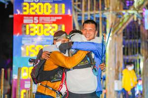 BIB: 357, 3515
                            <button type="button" onclick="openModal(16004372)" class="btn btn-primary btn-sm float-right btn-popup" data-toggle="modal" data-target=".modal-high-quality">
                        <i class="fas fa-shopping-cart"></i> Add to Cart
                    </button>
                                            <button type="button" onclick="isThisMe(16004372, true)" class="btn btn-success btn-sm float-right btn-popup btn-isme hidden" data-toggle="tooltip" data-placement="bottom" title="นี่คือรูปของคุณใช่ไหม คลิกที่นี่เพื่อเอาเข้าอัลบั้ม">
                        <i class="fas fa-plus"></i> Add to album
                    </button>
                    <button type="button" onclick="isThisMe(16004372, false)" class="btn btn-warning btn-sm float-right btn-popup btn-isnotme hidden">
                        <i class="fas fa-ban"></i> Remove from album
                    </button>