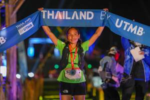 BIB: 4133
                            <button type="button" onclick="openModal(16004707)" class="btn btn-primary btn-sm float-right btn-popup" data-toggle="modal" data-target=".modal-high-quality">
                        <i class="fas fa-shopping-cart"></i> Add to Cart
                    </button>
                                            <button type="button" onclick="isThisMe(16004707, true)" class="btn btn-success btn-sm float-right btn-popup btn-isme hidden" data-toggle="tooltip" data-placement="bottom" title="นี่คือรูปของคุณใช่ไหม คลิกที่นี่เพื่อเอาเข้าอัลบั้ม">
                        <i class="fas fa-plus"></i> Add to album
                    </button>
                    <button type="button" onclick="isThisMe(16004707, false)" class="btn btn-warning btn-sm float-right btn-popup btn-isnotme hidden">
                        <i class="fas fa-ban"></i> Remove from album
                    </button>