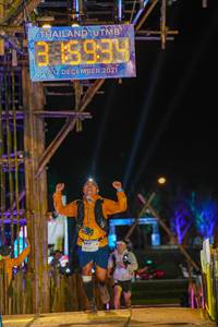 BIB: 8934, 2021, 3515, 
                            <button type="button" onclick="openModal(16004267)" class="btn btn-primary btn-sm float-right btn-popup" data-toggle="modal" data-target=".modal-high-quality">
                        <i class="fas fa-shopping-cart"></i> Add to Cart
                    </button>
                                            <button type="button" onclick="isThisMe(16004267, true)" class="btn btn-success btn-sm float-right btn-popup btn-isme hidden" data-toggle="tooltip" data-placement="bottom" title="นี่คือรูปของคุณใช่ไหม คลิกที่นี่เพื่อเอาเข้าอัลบั้ม">
                        <i class="fas fa-plus"></i> Add to album
                    </button>
                    <button type="button" onclick="isThisMe(16004267, false)" class="btn btn-warning btn-sm float-right btn-popup btn-isnotme hidden">
                        <i class="fas fa-ban"></i> Remove from album
                    </button>