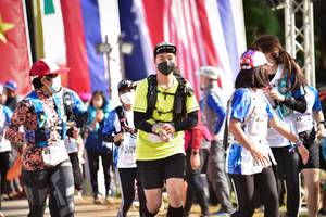 BIB: , 840, 830, 8293
                            <button type="button" onclick="openModal(15981036)" class="btn btn-primary btn-sm float-right btn-popup" data-toggle="modal" data-target=".modal-high-quality">
                        <i class="fas fa-shopping-cart"></i> Add to Cart
                    </button>
                                            <button type="button" onclick="isThisMe(15981036, true)" class="btn btn-success btn-sm float-right btn-popup btn-isme hidden" data-toggle="tooltip" data-placement="bottom" title="นี่คือรูปของคุณใช่ไหม คลิกที่นี่เพื่อเอาเข้าอัลบั้ม">
                        <i class="fas fa-plus"></i> Add to album
                    </button>
                    <button type="button" onclick="isThisMe(15981036, false)" class="btn btn-warning btn-sm float-right btn-popup btn-isnotme hidden">
                        <i class="fas fa-ban"></i> Remove from album
                    </button>