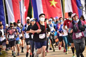 BIB: 929, 8202, 8197
                            <button type="button" onclick="openModal(15981012)" class="btn btn-primary btn-sm float-right btn-popup" data-toggle="modal" data-target=".modal-high-quality">
                        <i class="fas fa-shopping-cart"></i> Add to Cart
                    </button>
                                            <button type="button" onclick="isThisMe(15981012, true)" class="btn btn-success btn-sm float-right btn-popup btn-isme hidden" data-toggle="tooltip" data-placement="bottom" title="นี่คือรูปของคุณใช่ไหม คลิกที่นี่เพื่อเอาเข้าอัลบั้ม">
                        <i class="fas fa-plus"></i> Add to album
                    </button>
                    <button type="button" onclick="isThisMe(15981012, false)" class="btn btn-warning btn-sm float-right btn-popup btn-isnotme hidden">
                        <i class="fas fa-ban"></i> Remove from album
                    </button>