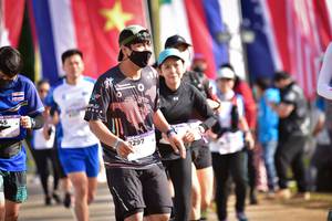 BIB: 3297
                            <button type="button" onclick="openModal(15981021)" class="btn btn-primary btn-sm float-right btn-popup" data-toggle="modal" data-target=".modal-high-quality">
                        <i class="fas fa-shopping-cart"></i> Add to Cart
                    </button>
                                            <button type="button" onclick="isThisMe(15981021, true)" class="btn btn-success btn-sm float-right btn-popup btn-isme hidden" data-toggle="tooltip" data-placement="bottom" title="นี่คือรูปของคุณใช่ไหม คลิกที่นี่เพื่อเอาเข้าอัลบั้ม">
                        <i class="fas fa-plus"></i> Add to album
                    </button>
                    <button type="button" onclick="isThisMe(15981021, false)" class="btn btn-warning btn-sm float-right btn-popup btn-isnotme hidden">
                        <i class="fas fa-ban"></i> Remove from album
                    </button>