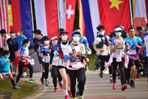 BIB: 196, 8120, 121, 8171, 010, 8194
                            <button type="button" onclick="openModal(15980999)" class="btn btn-primary btn-sm float-right btn-popup" data-toggle="modal" data-target=".modal-high-quality">
                        <i class="fas fa-shopping-cart"></i> Add to Cart
                    </button>
                                            <button type="button" onclick="isThisMe(15980999, true)" class="btn btn-success btn-sm float-right btn-popup btn-isme hidden" data-toggle="tooltip" data-placement="bottom" title="นี่คือรูปของคุณใช่ไหม คลิกที่นี่เพื่อเอาเข้าอัลบั้ม">
                        <i class="fas fa-plus"></i> Add to album
                    </button>
                    <button type="button" onclick="isThisMe(15980999, false)" class="btn btn-warning btn-sm float-right btn-popup btn-isnotme hidden">
                        <i class="fas fa-ban"></i> Remove from album
                    </button>