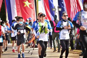 BIB: 8372, 8244, 8030
                            <button type="button" onclick="openModal(15981027)" class="btn btn-primary btn-sm float-right btn-popup" data-toggle="modal" data-target=".modal-high-quality">
                        <i class="fas fa-shopping-cart"></i> Add to Cart
                    </button>
                                            <button type="button" onclick="isThisMe(15981027, true)" class="btn btn-success btn-sm float-right btn-popup btn-isme hidden" data-toggle="tooltip" data-placement="bottom" title="นี่คือรูปของคุณใช่ไหม คลิกที่นี่เพื่อเอาเข้าอัลบั้ม">
                        <i class="fas fa-plus"></i> Add to album
                    </button>
                    <button type="button" onclick="isThisMe(15981027, false)" class="btn btn-warning btn-sm float-right btn-popup btn-isnotme hidden">
                        <i class="fas fa-ban"></i> Remove from album
                    </button>