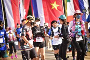 BIB: 8265, 8225
                            <button type="button" onclick="openModal(15981018)" class="btn btn-primary btn-sm float-right btn-popup" data-toggle="modal" data-target=".modal-high-quality">
                        <i class="fas fa-shopping-cart"></i> Add to Cart
                    </button>
                                            <button type="button" onclick="isThisMe(15981018, true)" class="btn btn-success btn-sm float-right btn-popup btn-isme hidden" data-toggle="tooltip" data-placement="bottom" title="นี่คือรูปของคุณใช่ไหม คลิกที่นี่เพื่อเอาเข้าอัลบั้ม">
                        <i class="fas fa-plus"></i> Add to album
                    </button>
                    <button type="button" onclick="isThisMe(15981018, false)" class="btn btn-warning btn-sm float-right btn-popup btn-isnotme hidden">
                        <i class="fas fa-ban"></i> Remove from album
                    </button>