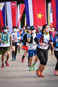 BIB: 8009, 010, 8078, 8090
                            <button type="button" onclick="openModal(15980972)" class="btn btn-primary btn-sm float-right btn-popup" data-toggle="modal" data-target=".modal-high-quality">
                        <i class="fas fa-shopping-cart"></i> Add to Cart
                    </button>
                                            <button type="button" onclick="isThisMe(15980972, true)" class="btn btn-success btn-sm float-right btn-popup btn-isme hidden" data-toggle="tooltip" data-placement="bottom" title="นี่คือรูปของคุณใช่ไหม คลิกที่นี่เพื่อเอาเข้าอัลบั้ม">
                        <i class="fas fa-plus"></i> Add to album
                    </button>
                    <button type="button" onclick="isThisMe(15980972, false)" class="btn btn-warning btn-sm float-right btn-popup btn-isnotme hidden">
                        <i class="fas fa-ban"></i> Remove from album
                    </button>