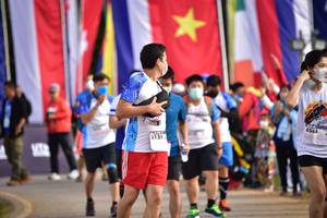 BIB: 8139, 8568
                            <button type="button" onclick="openModal(15981006)" class="btn btn-primary btn-sm float-right btn-popup" data-toggle="modal" data-target=".modal-high-quality">
                        <i class="fas fa-shopping-cart"></i> Add to Cart
                    </button>
                                            <button type="button" onclick="isThisMe(15981006, true)" class="btn btn-success btn-sm float-right btn-popup btn-isme hidden" data-toggle="tooltip" data-placement="bottom" title="นี่คือรูปของคุณใช่ไหม คลิกที่นี่เพื่อเอาเข้าอัลบั้ม">
                        <i class="fas fa-plus"></i> Add to album
                    </button>
                    <button type="button" onclick="isThisMe(15981006, false)" class="btn btn-warning btn-sm float-right btn-popup btn-isnotme hidden">
                        <i class="fas fa-ban"></i> Remove from album
                    </button>