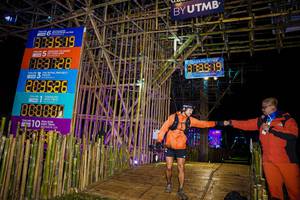 BIB: 3885, 183728, 1819, 2021, 209526, 1010, 080000
                            <button type="button" onclick="openModal(15967237)" class="btn btn-primary btn-sm float-right btn-popup" data-toggle="modal" data-target=".modal-high-quality">
                        <i class="fas fa-shopping-cart"></i> Add to Cart
                    </button>
                                            <button type="button" onclick="isThisMe(15967237, true)" class="btn btn-success btn-sm float-right btn-popup btn-isme hidden" data-toggle="tooltip" data-placement="bottom" title="นี่คือรูปของคุณใช่ไหม คลิกที่นี่เพื่อเอาเข้าอัลบั้ม">
                        <i class="fas fa-plus"></i> Add to album
                    </button>
                    <button type="button" onclick="isThisMe(15967237, false)" class="btn btn-warning btn-sm float-right btn-popup btn-isnotme hidden">
                        <i class="fas fa-ban"></i> Remove from album
                    </button>