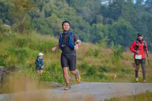 BIB: 1631
                            <button type="button" onclick="openModal(15908119)" class="btn btn-primary btn-sm float-right btn-popup" data-toggle="modal" data-target=".modal-high-quality">
                        <i class="fas fa-shopping-cart"></i> Add to Cart
                    </button>
                                            <button type="button" onclick="isThisMe(15908119, true)" class="btn btn-success btn-sm float-right btn-popup btn-isme hidden" data-toggle="tooltip" data-placement="bottom" title="นี่คือรูปของคุณใช่ไหม คลิกที่นี่เพื่อเอาเข้าอัลบั้ม">
                        <i class="fas fa-plus"></i> Add to album
                    </button>
                    <button type="button" onclick="isThisMe(15908119, false)" class="btn btn-warning btn-sm float-right btn-popup btn-isnotme hidden">
                        <i class="fas fa-ban"></i> Remove from album
                    </button>