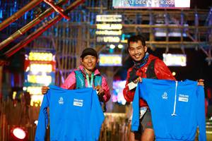 BIB: 202, 404, 890089, 2600
                            <button type="button" onclick="openModal(16023444)" class="btn btn-primary btn-sm float-right btn-popup" data-toggle="modal" data-target=".modal-high-quality">
                        <i class="fas fa-shopping-cart"></i> Add to Cart
                    </button>
                                            <button type="button" onclick="isThisMe(16023444, true)" class="btn btn-success btn-sm float-right btn-popup btn-isme hidden" data-toggle="tooltip" data-placement="bottom" title="นี่คือรูปของคุณใช่ไหม คลิกที่นี่เพื่อเอาเข้าอัลบั้ม">
                        <i class="fas fa-plus"></i> Add to album
                    </button>
                    <button type="button" onclick="isThisMe(16023444, false)" class="btn btn-warning btn-sm float-right btn-popup btn-isnotme hidden">
                        <i class="fas fa-ban"></i> Remove from album
                    </button>