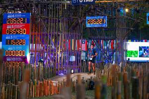 BIB: 285221, 25221, 2021, 095430, 000000, 1960
                            <button type="button" onclick="openModal(16020484)" class="btn btn-primary btn-sm float-right btn-popup" data-toggle="modal" data-target=".modal-high-quality">
                        <i class="fas fa-shopping-cart"></i> Add to Cart
                    </button>
                                            <button type="button" onclick="isThisMe(16020484, true)" class="btn btn-success btn-sm float-right btn-popup btn-isme hidden" data-toggle="tooltip" data-placement="bottom" title="นี่คือรูปของคุณใช่ไหม คลิกที่นี่เพื่อเอาเข้าอัลบั้ม">
                        <i class="fas fa-plus"></i> Add to album
                    </button>
                    <button type="button" onclick="isThisMe(16020484, false)" class="btn btn-warning btn-sm float-right btn-popup btn-isnotme hidden">
                        <i class="fas fa-ban"></i> Remove from album
                    </button>