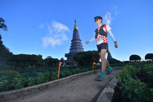 BIB: 3137
                            <button type="button" onclick="openModal(15969928)" class="btn btn-primary btn-sm float-right btn-popup" data-toggle="modal" data-target=".modal-high-quality">
                        <i class="fas fa-shopping-cart"></i> Add to Cart
                    </button>
                                            <button type="button" onclick="isThisMe(15969928, true)" class="btn btn-success btn-sm float-right btn-popup btn-isme hidden" data-toggle="tooltip" data-placement="bottom" title="นี่คือรูปของคุณใช่ไหม คลิกที่นี่เพื่อเอาเข้าอัลบั้ม">
                        <i class="fas fa-plus"></i> Add to album
                    </button>
                    <button type="button" onclick="isThisMe(15969928, false)" class="btn btn-warning btn-sm float-right btn-popup btn-isnotme hidden">
                        <i class="fas fa-ban"></i> Remove from album
                    </button>