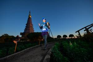 BIB: 433
                            <button type="button" onclick="openModal(15970931)" class="btn btn-primary btn-sm float-right btn-popup" data-toggle="modal" data-target=".modal-high-quality">
                        <i class="fas fa-shopping-cart"></i> Add to Cart
                    </button>
                                            <button type="button" onclick="isThisMe(15970931, true)" class="btn btn-success btn-sm float-right btn-popup btn-isme hidden" data-toggle="tooltip" data-placement="bottom" title="นี่คือรูปของคุณใช่ไหม คลิกที่นี่เพื่อเอาเข้าอัลบั้ม">
                        <i class="fas fa-plus"></i> Add to album
                    </button>
                    <button type="button" onclick="isThisMe(15970931, false)" class="btn btn-warning btn-sm float-right btn-popup btn-isnotme hidden">
                        <i class="fas fa-ban"></i> Remove from album
                    </button>