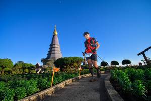 BIB: 3223
                            <button type="button" onclick="openModal(15970459)" class="btn btn-primary btn-sm float-right btn-popup" data-toggle="modal" data-target=".modal-high-quality">
                        <i class="fas fa-shopping-cart"></i> Add to Cart
                    </button>
                                            <button type="button" onclick="isThisMe(15970459, true)" class="btn btn-success btn-sm float-right btn-popup btn-isme hidden" data-toggle="tooltip" data-placement="bottom" title="นี่คือรูปของคุณใช่ไหม คลิกที่นี่เพื่อเอาเข้าอัลบั้ม">
                        <i class="fas fa-plus"></i> Add to album
                    </button>
                    <button type="button" onclick="isThisMe(15970459, false)" class="btn btn-warning btn-sm float-right btn-popup btn-isnotme hidden">
                        <i class="fas fa-ban"></i> Remove from album
                    </button>