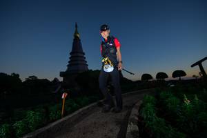 BIB: 510
                            <button type="button" onclick="openModal(15971001)" class="btn btn-primary btn-sm float-right btn-popup" data-toggle="modal" data-target=".modal-high-quality">
                        <i class="fas fa-shopping-cart"></i> Add to Cart
                    </button>
                                            <button type="button" onclick="isThisMe(15971001, true)" class="btn btn-success btn-sm float-right btn-popup btn-isme hidden" data-toggle="tooltip" data-placement="bottom" title="นี่คือรูปของคุณใช่ไหม คลิกที่นี่เพื่อเอาเข้าอัลบั้ม">
                        <i class="fas fa-plus"></i> Add to album
                    </button>
                    <button type="button" onclick="isThisMe(15971001, false)" class="btn btn-warning btn-sm float-right btn-popup btn-isnotme hidden">
                        <i class="fas fa-ban"></i> Remove from album
                    </button>