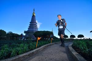 BIB: 3184
                            <button type="button" onclick="openModal(15970102)" class="btn btn-primary btn-sm float-right btn-popup" data-toggle="modal" data-target=".modal-high-quality">
                        <i class="fas fa-shopping-cart"></i> Add to Cart
                    </button>
                                            <button type="button" onclick="isThisMe(15970102, true)" class="btn btn-success btn-sm float-right btn-popup btn-isme hidden" data-toggle="tooltip" data-placement="bottom" title="นี่คือรูปของคุณใช่ไหม คลิกที่นี่เพื่อเอาเข้าอัลบั้ม">
                        <i class="fas fa-plus"></i> Add to album
                    </button>
                    <button type="button" onclick="isThisMe(15970102, false)" class="btn btn-warning btn-sm float-right btn-popup btn-isnotme hidden">
                        <i class="fas fa-ban"></i> Remove from album
                    </button>