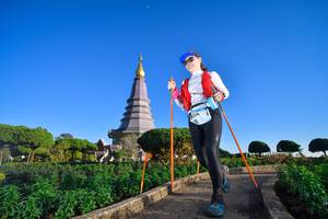 BIB: 3304
                            <button type="button" onclick="openModal(15970374)" class="btn btn-primary btn-sm float-right btn-popup" data-toggle="modal" data-target=".modal-high-quality">
                        <i class="fas fa-shopping-cart"></i> Add to Cart
                    </button>
                                            <button type="button" onclick="isThisMe(15970374, true)" class="btn btn-success btn-sm float-right btn-popup btn-isme hidden" data-toggle="tooltip" data-placement="bottom" title="นี่คือรูปของคุณใช่ไหม คลิกที่นี่เพื่อเอาเข้าอัลบั้ม">
                        <i class="fas fa-plus"></i> Add to album
                    </button>
                    <button type="button" onclick="isThisMe(15970374, false)" class="btn btn-warning btn-sm float-right btn-popup btn-isnotme hidden">
                        <i class="fas fa-ban"></i> Remove from album
                    </button>