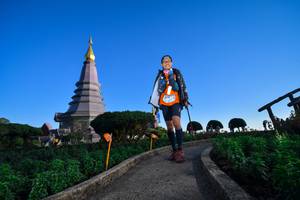 BIB: 3310
                            <button type="button" onclick="openModal(15970442)" class="btn btn-primary btn-sm float-right btn-popup" data-toggle="modal" data-target=".modal-high-quality">
                        <i class="fas fa-shopping-cart"></i> Add to Cart
                    </button>
                                            <button type="button" onclick="isThisMe(15970442, true)" class="btn btn-success btn-sm float-right btn-popup btn-isme hidden" data-toggle="tooltip" data-placement="bottom" title="นี่คือรูปของคุณใช่ไหม คลิกที่นี่เพื่อเอาเข้าอัลบั้ม">
                        <i class="fas fa-plus"></i> Add to album
                    </button>
                    <button type="button" onclick="isThisMe(15970442, false)" class="btn btn-warning btn-sm float-right btn-popup btn-isnotme hidden">
                        <i class="fas fa-ban"></i> Remove from album
                    </button>