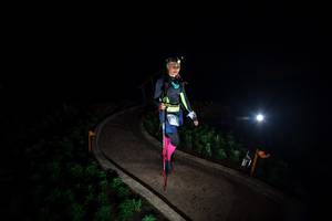 BIB: 3572
                            <button type="button" onclick="openModal(15971235)" class="btn btn-primary btn-sm float-right btn-popup" data-toggle="modal" data-target=".modal-high-quality">
                        <i class="fas fa-shopping-cart"></i> Add to Cart
                    </button>
                                            <button type="button" onclick="isThisMe(15971235, true)" class="btn btn-success btn-sm float-right btn-popup btn-isme hidden" data-toggle="tooltip" data-placement="bottom" title="นี่คือรูปของคุณใช่ไหม คลิกที่นี่เพื่อเอาเข้าอัลบั้ม">
                        <i class="fas fa-plus"></i> Add to album
                    </button>
                    <button type="button" onclick="isThisMe(15971235, false)" class="btn btn-warning btn-sm float-right btn-popup btn-isnotme hidden">
                        <i class="fas fa-ban"></i> Remove from album
                    </button>