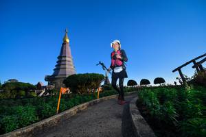 BIB: 3257
                            <button type="button" onclick="openModal(15970504)" class="btn btn-primary btn-sm float-right btn-popup" data-toggle="modal" data-target=".modal-high-quality">
                        <i class="fas fa-shopping-cart"></i> Add to Cart
                    </button>
                                            <button type="button" onclick="isThisMe(15970504, true)" class="btn btn-success btn-sm float-right btn-popup btn-isme hidden" data-toggle="tooltip" data-placement="bottom" title="นี่คือรูปของคุณใช่ไหม คลิกที่นี่เพื่อเอาเข้าอัลบั้ม">
                        <i class="fas fa-plus"></i> Add to album
                    </button>
                    <button type="button" onclick="isThisMe(15970504, false)" class="btn btn-warning btn-sm float-right btn-popup btn-isnotme hidden">
                        <i class="fas fa-ban"></i> Remove from album
                    </button>