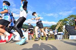 BIB: 8236, 010, 370, 8237, 293, 8350, 8364, 8240
                            <button type="button" onclick="openModal(15926291)" class="btn btn-primary btn-sm float-right btn-popup" data-toggle="modal" data-target=".modal-high-quality">
                        <i class="fas fa-shopping-cart"></i> Add to Cart
                    </button>
                                            <button type="button" onclick="isThisMe(15926291, true)" class="btn btn-success btn-sm float-right btn-popup btn-isme hidden" data-toggle="tooltip" data-placement="bottom" title="นี่คือรูปของคุณใช่ไหม คลิกที่นี่เพื่อเอาเข้าอัลบั้ม">
                        <i class="fas fa-plus"></i> Add to album
                    </button>
                    <button type="button" onclick="isThisMe(15926291, false)" class="btn btn-warning btn-sm float-right btn-popup btn-isnotme hidden">
                        <i class="fas fa-ban"></i> Remove from album
                    </button>