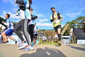 BIB: , 010, 8364, 8310, 309
                            <button type="button" onclick="openModal(15926299)" class="btn btn-primary btn-sm float-right btn-popup" data-toggle="modal" data-target=".modal-high-quality">
                        <i class="fas fa-shopping-cart"></i> Add to Cart
                    </button>
                                            <button type="button" onclick="isThisMe(15926299, true)" class="btn btn-success btn-sm float-right btn-popup btn-isme hidden" data-toggle="tooltip" data-placement="bottom" title="นี่คือรูปของคุณใช่ไหม คลิกที่นี่เพื่อเอาเข้าอัลบั้ม">
                        <i class="fas fa-plus"></i> Add to album
                    </button>
                    <button type="button" onclick="isThisMe(15926299, false)" class="btn btn-warning btn-sm float-right btn-popup btn-isnotme hidden">
                        <i class="fas fa-ban"></i> Remove from album
                    </button>