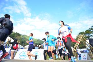 BIB: 8111, 8123, 8124, 950, 8179, 8190, 8137
                            <button type="button" onclick="openModal(15925491)" class="btn btn-primary btn-sm float-right btn-popup" data-toggle="modal" data-target=".modal-high-quality">
                        <i class="fas fa-shopping-cart"></i> Add to Cart
                    </button>
                                            <button type="button" onclick="isThisMe(15925491, true)" class="btn btn-success btn-sm float-right btn-popup btn-isme hidden" data-toggle="tooltip" data-placement="bottom" title="นี่คือรูปของคุณใช่ไหม คลิกที่นี่เพื่อเอาเข้าอัลบั้ม">
                        <i class="fas fa-plus"></i> Add to album
                    </button>
                    <button type="button" onclick="isThisMe(15925491, false)" class="btn btn-warning btn-sm float-right btn-popup btn-isnotme hidden">
                        <i class="fas fa-ban"></i> Remove from album
                    </button>