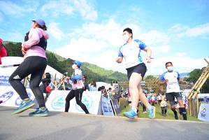 BIB: 010, 8287, 817, 8185
                            <button type="button" onclick="openModal(15925477)" class="btn btn-primary btn-sm float-right btn-popup" data-toggle="modal" data-target=".modal-high-quality">
                        <i class="fas fa-shopping-cart"></i> Add to Cart
                    </button>
                                            <button type="button" onclick="isThisMe(15925477, true)" class="btn btn-success btn-sm float-right btn-popup btn-isme hidden" data-toggle="tooltip" data-placement="bottom" title="นี่คือรูปของคุณใช่ไหม คลิกที่นี่เพื่อเอาเข้าอัลบั้ม">
                        <i class="fas fa-plus"></i> Add to album
                    </button>
                    <button type="button" onclick="isThisMe(15925477, false)" class="btn btn-warning btn-sm float-right btn-popup btn-isnotme hidden">
                        <i class="fas fa-ban"></i> Remove from album
                    </button>