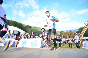 BIB: 015, 8287, 8120, 8185, 8196
                            <button type="button" onclick="openModal(15925486)" class="btn btn-primary btn-sm float-right btn-popup" data-toggle="modal" data-target=".modal-high-quality">
                        <i class="fas fa-shopping-cart"></i> Add to Cart
                    </button>
                                            <button type="button" onclick="isThisMe(15925486, true)" class="btn btn-success btn-sm float-right btn-popup btn-isme hidden" data-toggle="tooltip" data-placement="bottom" title="นี่คือรูปของคุณใช่ไหม คลิกที่นี่เพื่อเอาเข้าอัลบั้ม">
                        <i class="fas fa-plus"></i> Add to album
                    </button>
                    <button type="button" onclick="isThisMe(15925486, false)" class="btn btn-warning btn-sm float-right btn-popup btn-isnotme hidden">
                        <i class="fas fa-ban"></i> Remove from album
                    </button>