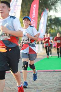 BIB: 032, 4106
                            <button type="button" onclick="openModal(6452327)" class="btn btn-primary btn-sm float-right btn-popup" data-toggle="modal" data-target=".modal-high-quality">
                        <i class="fas fa-shopping-cart"></i> Add to Cart
                    </button>
                                            <button type="button" onclick="isThisMe(6452327, true)" class="btn btn-success btn-sm float-right btn-popup btn-isme hidden" data-toggle="tooltip" data-placement="bottom" title="นี่คือรูปของคุณใช่ไหม คลิกที่นี่เพื่อเอาเข้าอัลบั้ม">
                        <i class="fas fa-plus"></i> Add to album
                    </button>
                    <button type="button" onclick="isThisMe(6452327, false)" class="btn btn-warning btn-sm float-right btn-popup btn-isnotme hidden">
                        <i class="fas fa-ban"></i> Remove from album
                    </button>