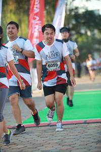 BIB: 6059
                            <button type="button" onclick="openModal(6453514)" class="btn btn-primary btn-sm float-right btn-popup" data-toggle="modal" data-target=".modal-high-quality">
                        <i class="fas fa-shopping-cart"></i> Add to Cart
                    </button>
                                            <button type="button" onclick="isThisMe(6453514, true)" class="btn btn-success btn-sm float-right btn-popup btn-isme hidden" data-toggle="tooltip" data-placement="bottom" title="นี่คือรูปของคุณใช่ไหม คลิกที่นี่เพื่อเอาเข้าอัลบั้ม">
                        <i class="fas fa-plus"></i> Add to album
                    </button>
                    <button type="button" onclick="isThisMe(6453514, false)" class="btn btn-warning btn-sm float-right btn-popup btn-isnotme hidden">
                        <i class="fas fa-ban"></i> Remove from album
                    </button>